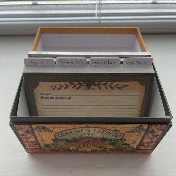 New Brownlow Gifts Chateau Vineyards Recipe Box and Cards - Picture 6 of 11